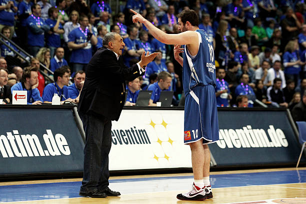 而皇萨对决 而皇萨对决